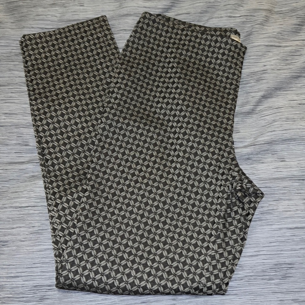 *SOLD* Vince Camuto slim pants 4